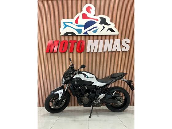 YAMAHA MT-07 ABS YAMAHA MT-07 ABS
